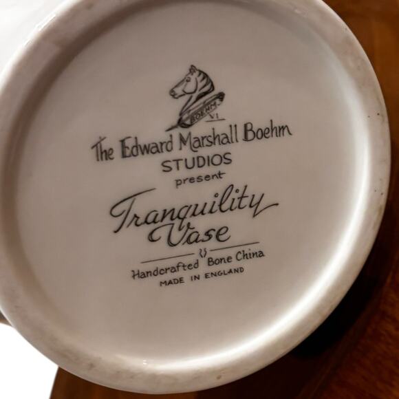 Vintage Handcrafted Edward Marshall Boehm Tranquility Vase Doves Floral Gold Rim - Picture 2 of 11